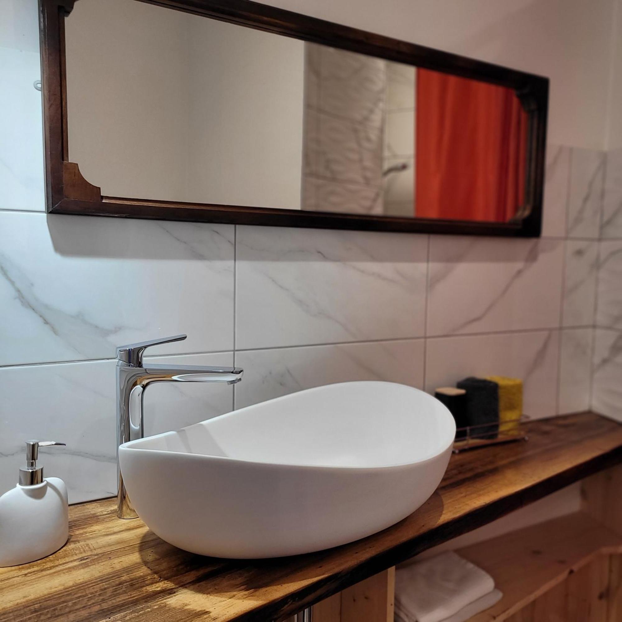 L'Ancre Vive Bed & Breakfast Charentay Bagian luar foto